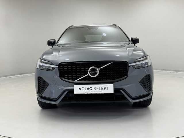 Usado Volvo XC60 R-Design 194 HP (142 kW) 2022 SUV