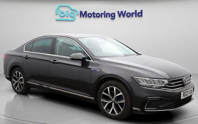 Used VW Passat GTE 218 HP (160 kW) 2017 Sedan