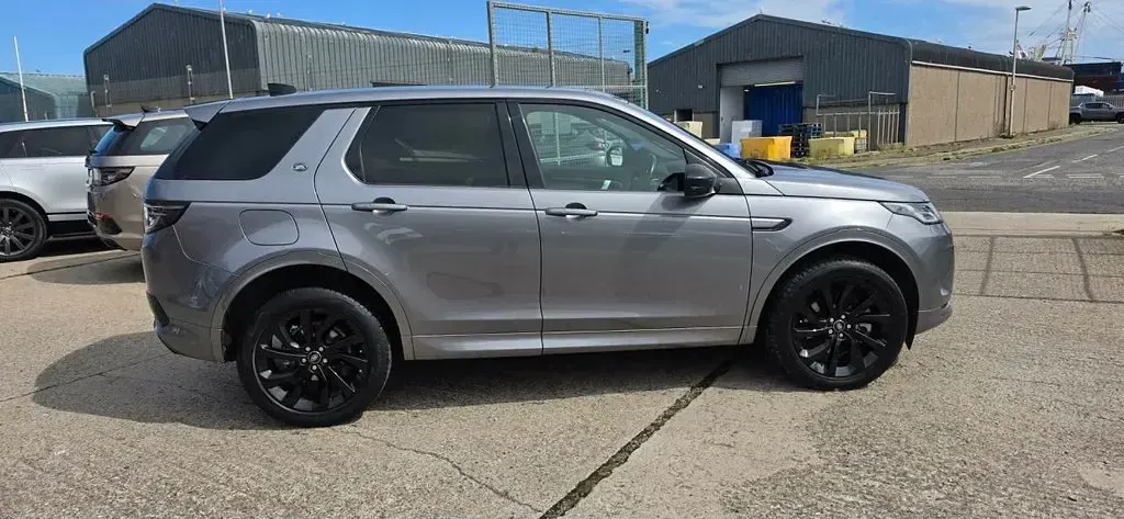 Used Land Rover Discovery 5 SE Dynamic 2022 Grey SUV