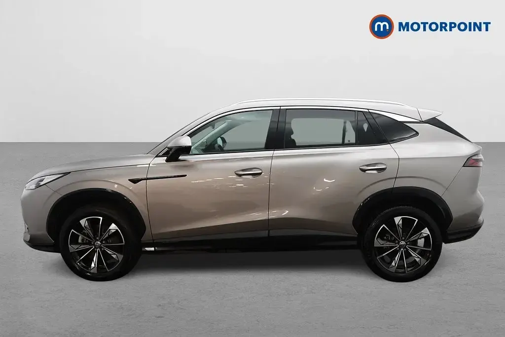 Second-hand MG HS SE 224 CP (164 kW) 2025 Argintiu SUV