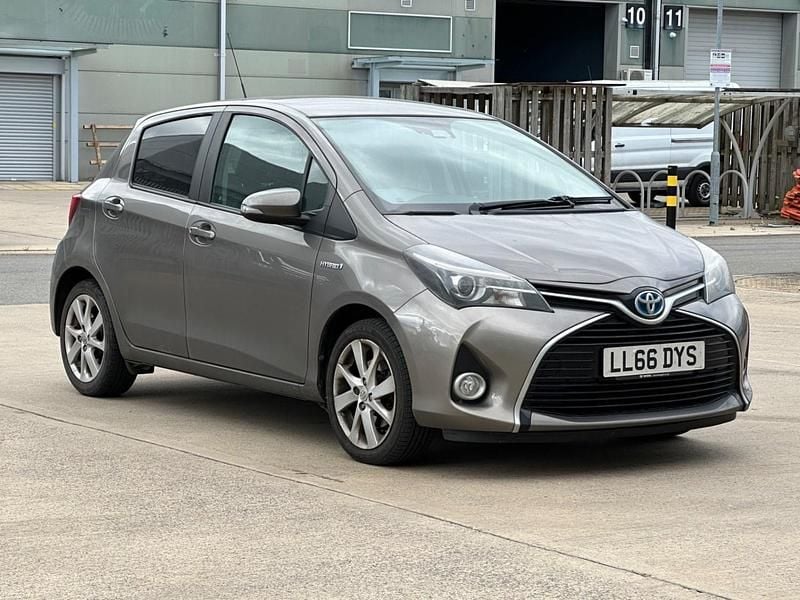 Used Toyota Yaris Hybrid 2016 Bronze Hatchback