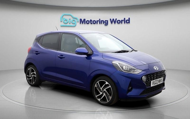 Used Hyundai i10 Premium 67 HP (49 kW) 2022 Blue Hatchback