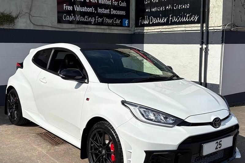 White New 2025 Toyota Yaris Hatchback | £49,950 - Image 1/1