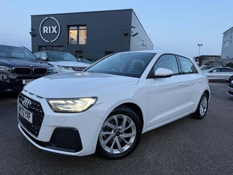 Used Audi A1 Sportback Sport 110 HP (80 kW) 2022 White Hatchback
