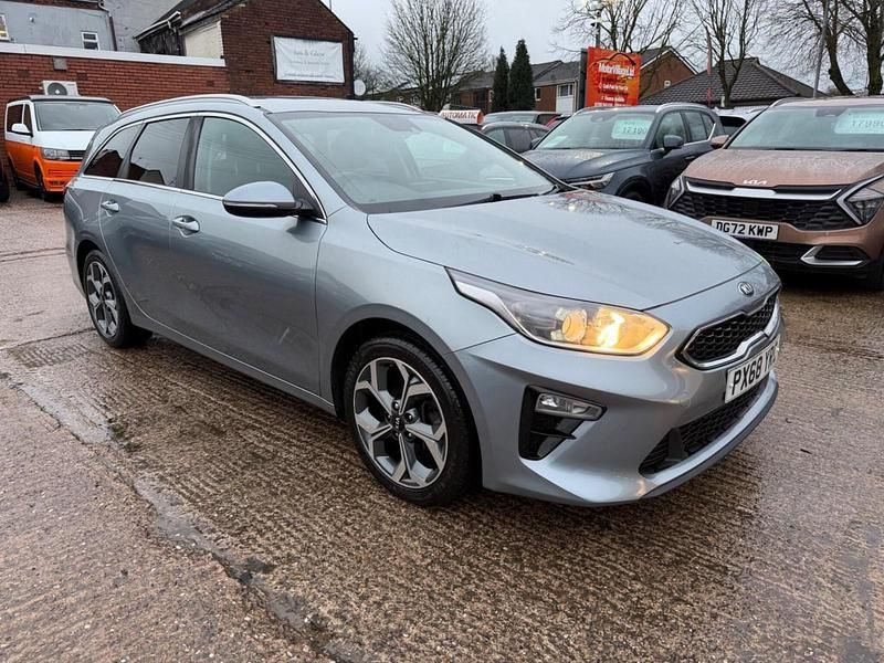Used Kia Ceed 2018 Silver Hatchback