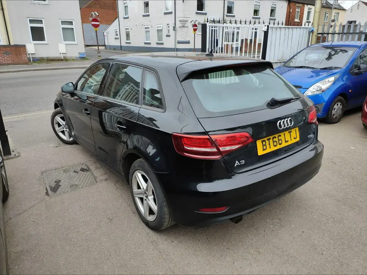Used Audi A3 Business 110 HP (80 kW) 2016 Black Hatchback