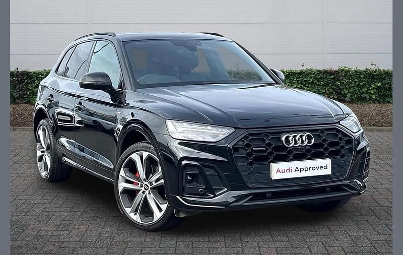 Used Audi Q5 Advanced 261 HP (191 kW) 2022 Black SUV