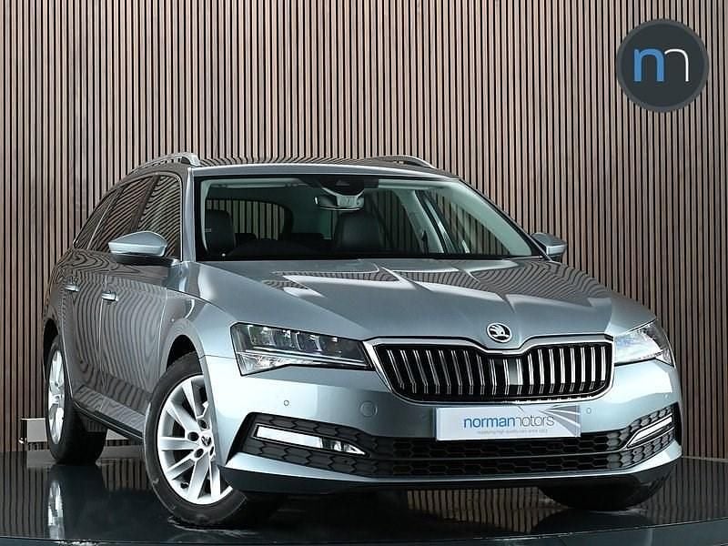 Used Skoda Superb SE Technology 120 HP (88 kW) 2019 Grey Estate