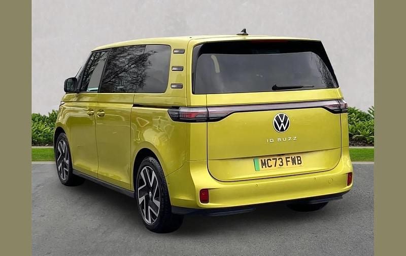 Used VW ID. Buzz Pro 150 kW (204 HP) 2023 Yellow MPV