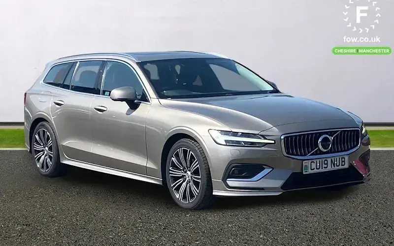 Usado Volvo V60 Inscription 150 HP (110 kW) 2019 Carrinha