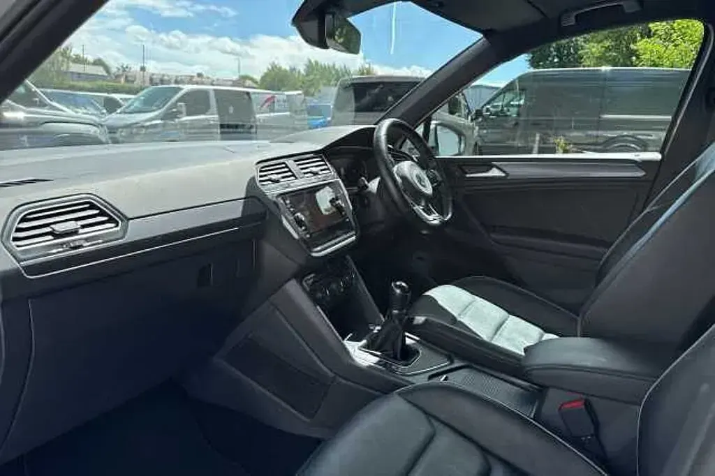 Used VW Tiguan R-line 150 HP (110 kW) 2020 Silver SUV
