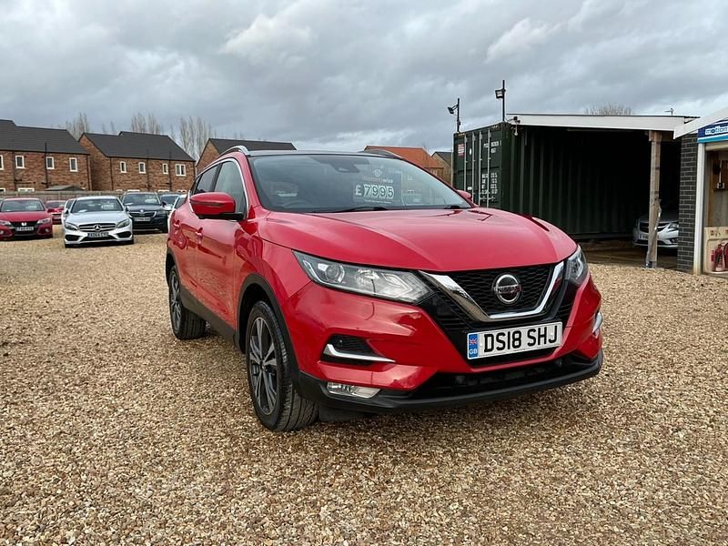 Used Nissan Qashqai N-Connecta 2018 Red SUV