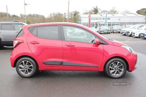 Used Hyundai i10 Premium 87 HP (63 kW) 2019 Red Hatchback