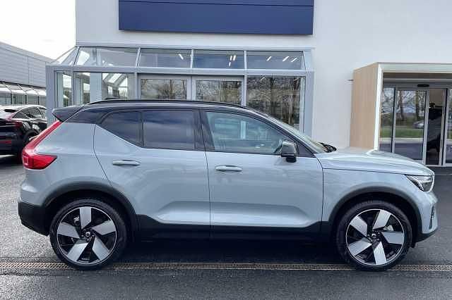 Used Volvo EX40 Ultra 295 kW (402 HP) 2025 SUV