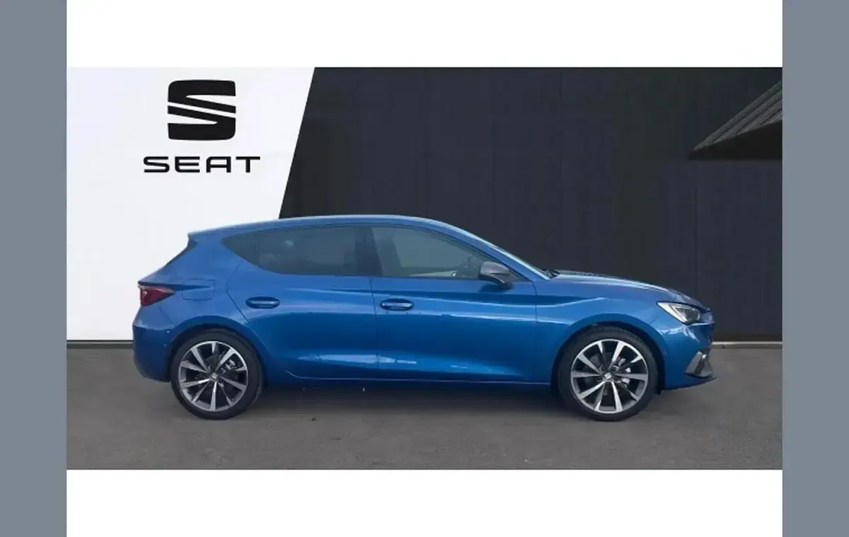 New Seat Leon FR Sport 147 HP (108 kW) 2025 Other Hatchback