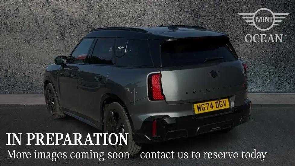 Used Mini Countryman 215 HP (158 kW) 2025 Green SUV