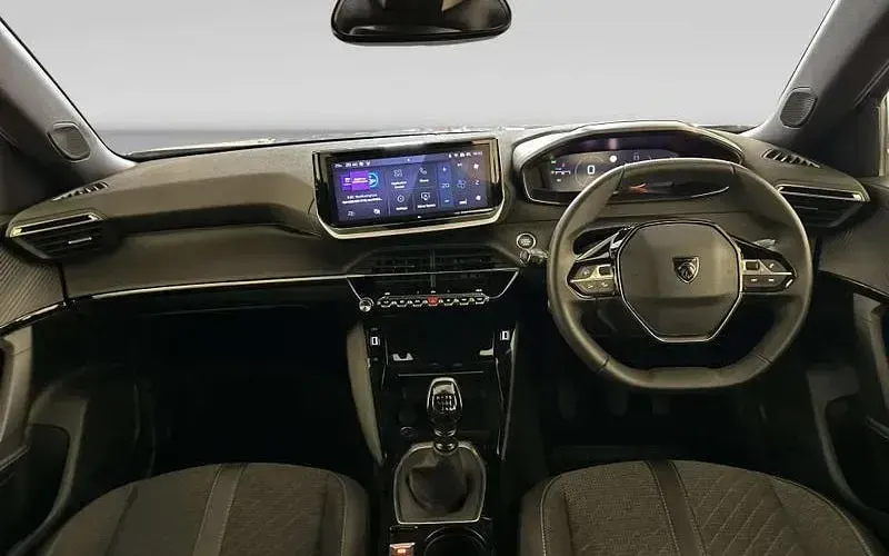 Used Peugeot 2008 Allure 131 HP (96 kW) 2025 SUV
