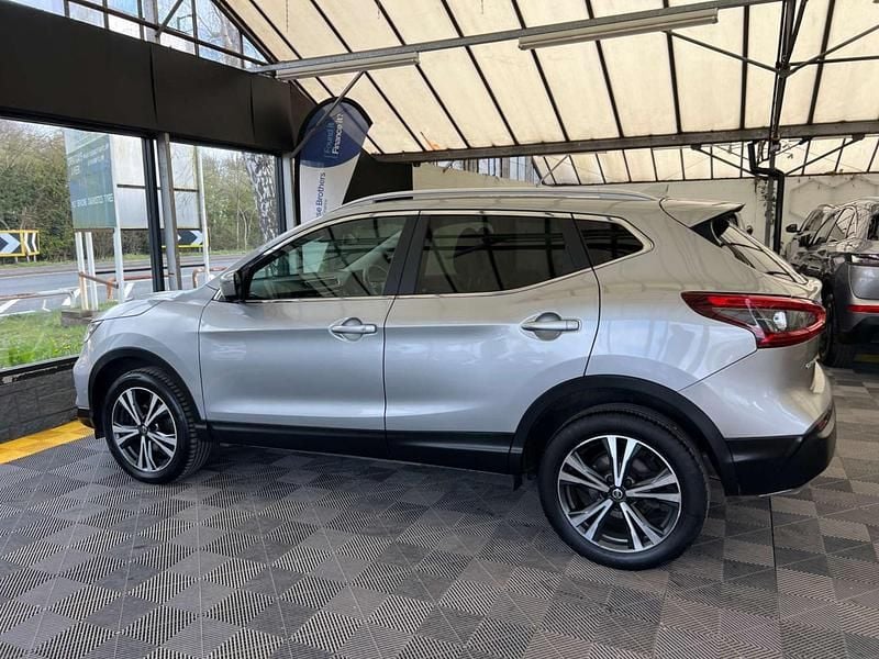 Used Nissan Qashqai N-Connecta 140 HP (102 kW) 2020 Silver SUV