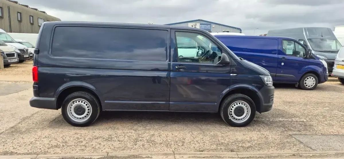 Usado VW Transporter Startline 102 CV (75 kW) 2017 Azul Van