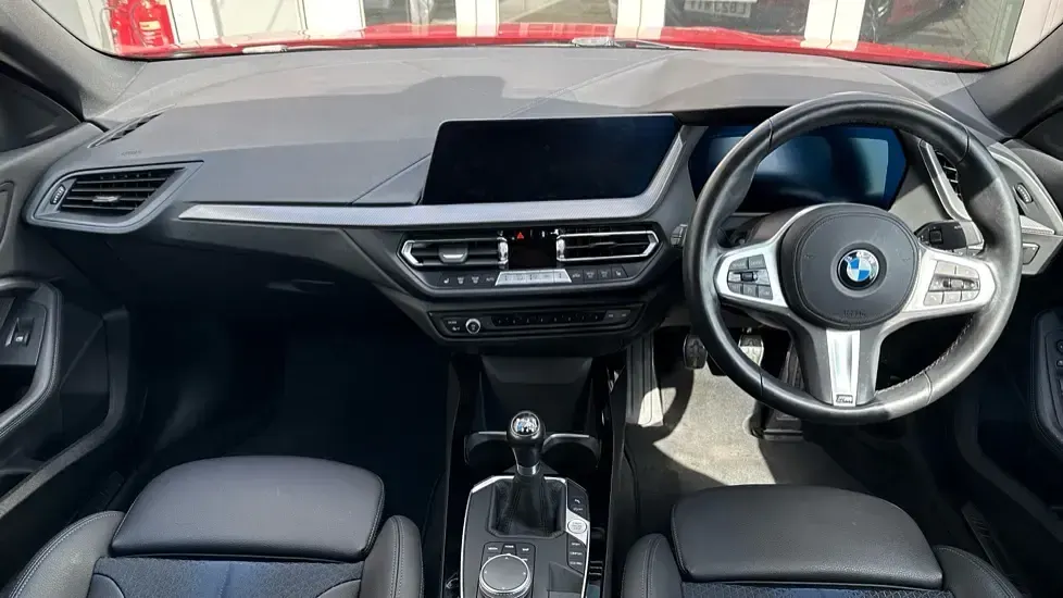 Używany BMW 218 M Sport 134 KM (98 kW) 2023 Czerwony Coupe