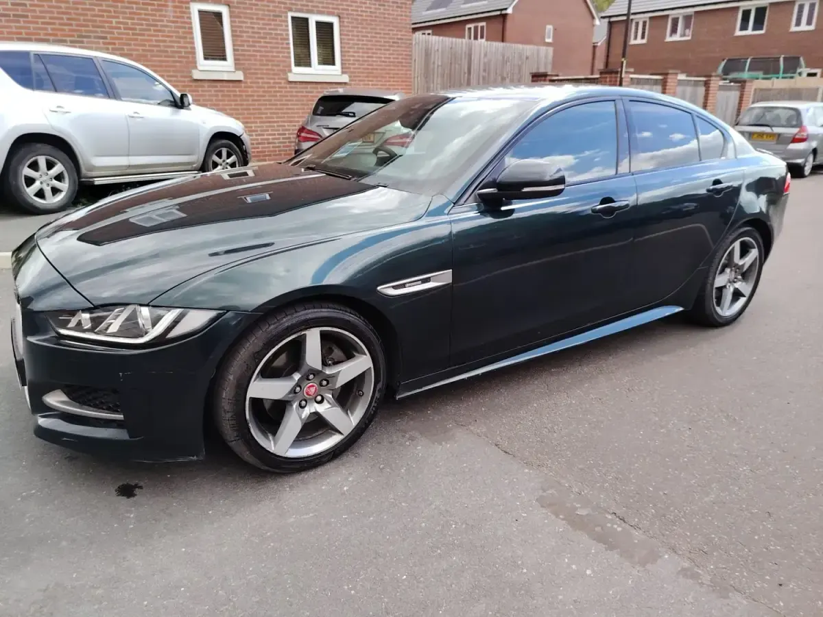 Gebraucht Jaguar XE R-Sport 2017 Grün Limousine