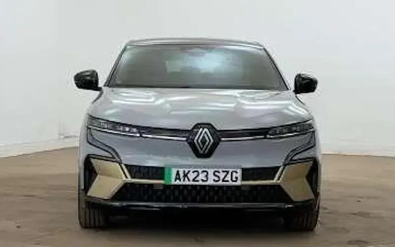 Used Renault Megane E-Tech Iconic 160 kW (218 HP) 2023 Hatchback