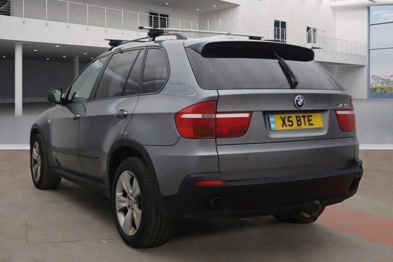 Grey Used 2010 BMW X5 SUV | £4,599 (Good price) - Image 1/1
