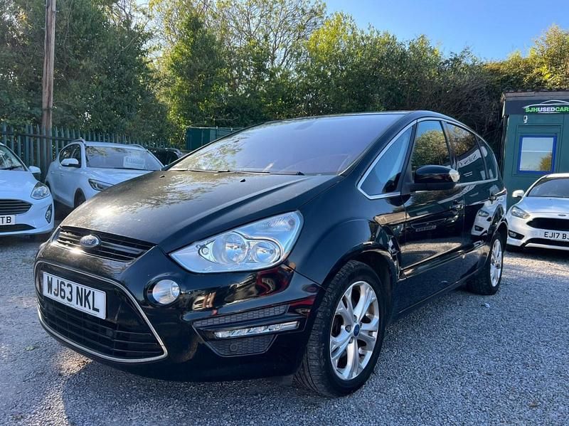 Black Used 2013 Ford S-MAX Titanium MPV | £5,795 (Fair price) - Image 1/4