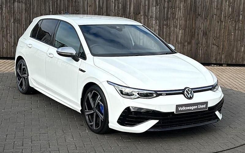 Used 2024 VW Golf VIII R Hatchback | £29,599 (Good price) - Image 1/2