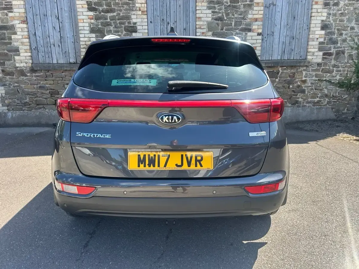 Used Kia Sportage 115 HP (84 kW) 2017 Silver SUV