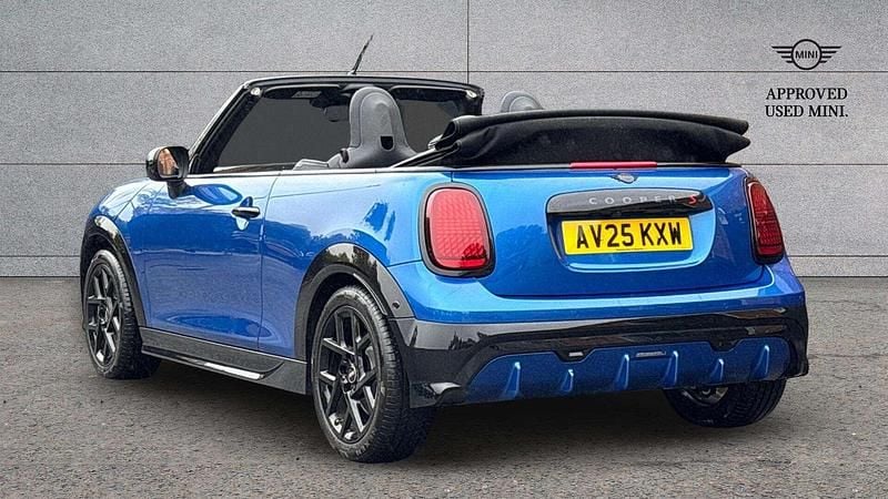 Usado Mini Cooper 201 HP (147 kW) 2025 Azul Citadino
