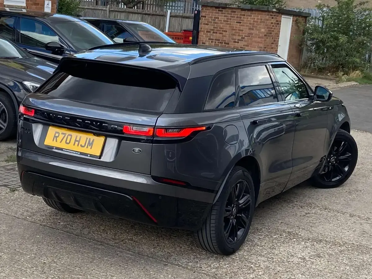 Used Land Rover Range Rover Velar SE Dynamic 180 HP (132 kW) 2018 Grey SUV