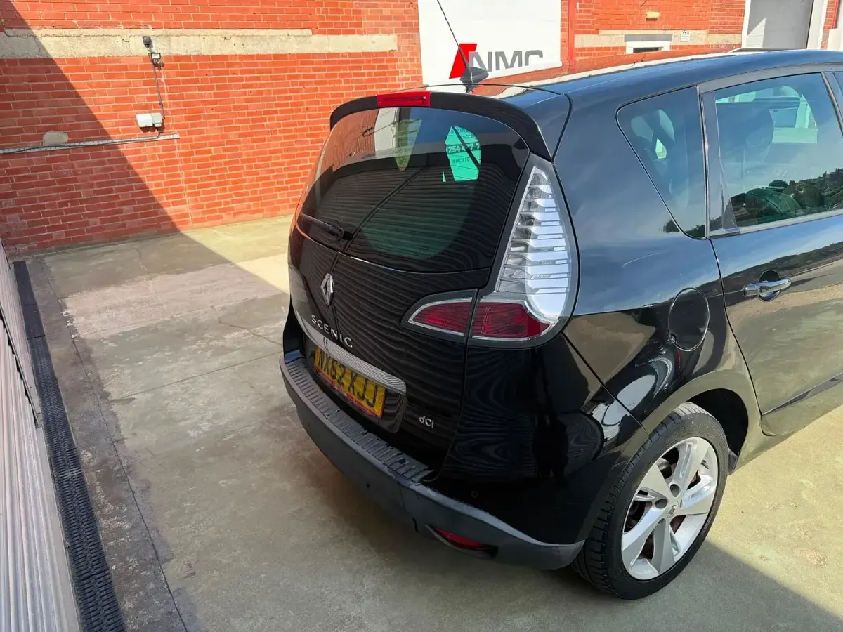Used Renault Scénic III Dynamique 110 HP (80 kW) 2012 Black MPV