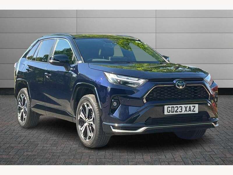 Obsidian blue with black roof Used 2023 Toyota RAV4 Hybrid SUV | £34,295 (Fair price) - Image 1/4