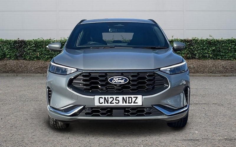 Used Ford Kuga ST-Line 179 HP (131 kW) 2025 Silver SUV