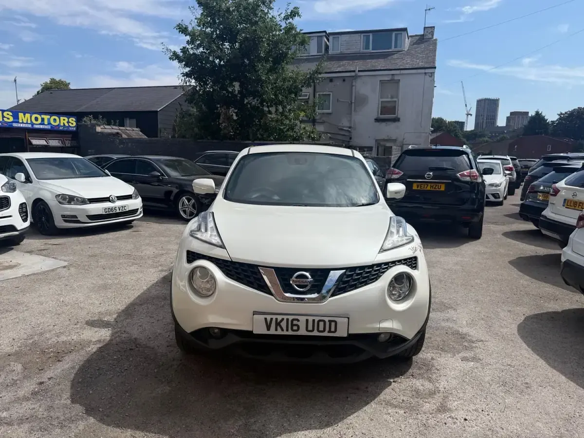 Used Nissan Juke Tekna 108 HP (79 kW) 2016 White SUV