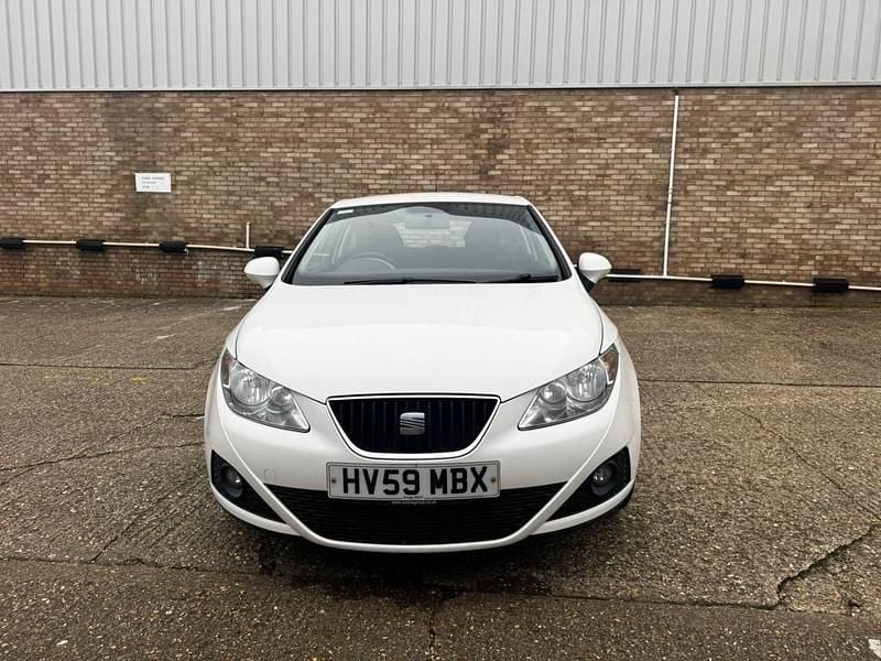 Used Seat Ibiza Sport 2009 White Hatchback