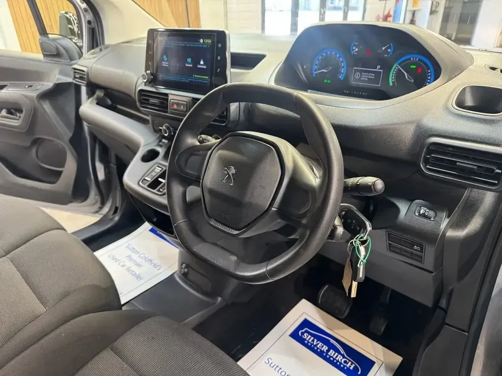 Used Peugeot E-Partner Premium 100 kW (136 HP) 2022 Grey MPV