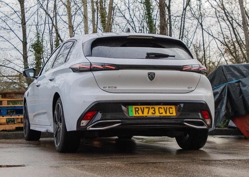 White Used 2023 Peugeot e-308 GT Hatchback | £19,999 (Super price) - Image 1/4