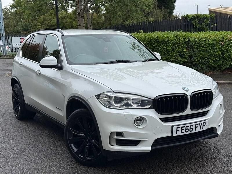 White Used 2016 BMW X5 SUV | £12,995 (Fair price) - Image 1/4