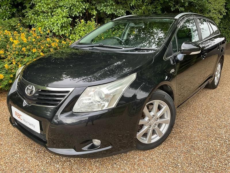 Used Toyota Avensis 150 HP (110 kW) 2009 Black Estate