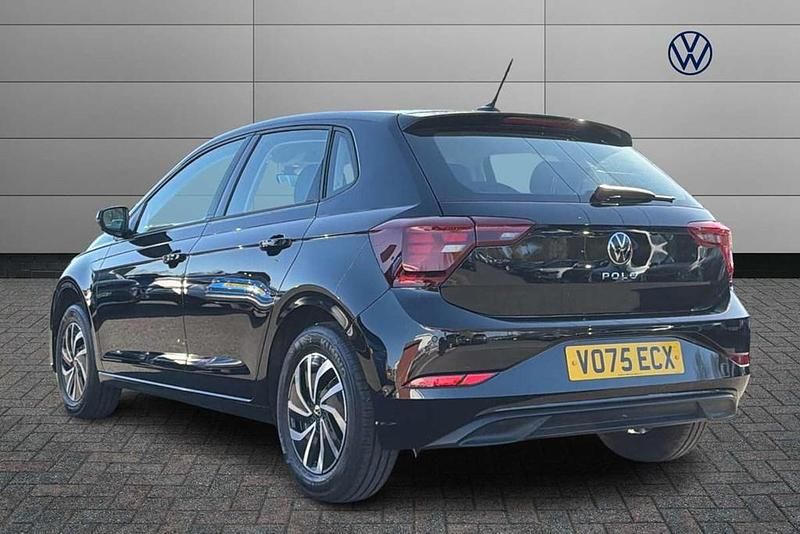 Used VW Polo Life 95 HP (69 kW) 2025 Black Hatchback