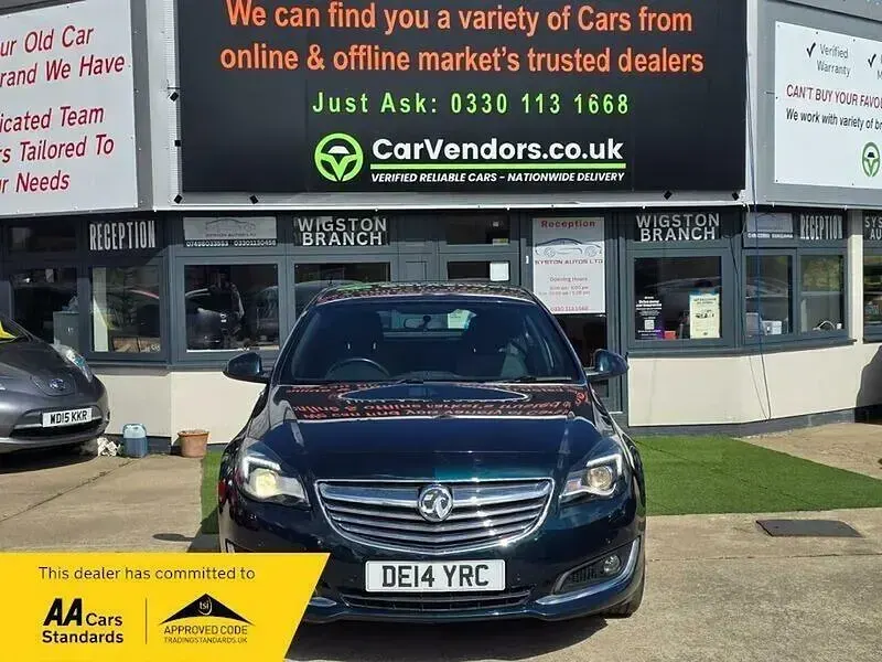 Used Vauxhall Insignia Edition 130 HP (95 kW) 2014 Green Hatchback