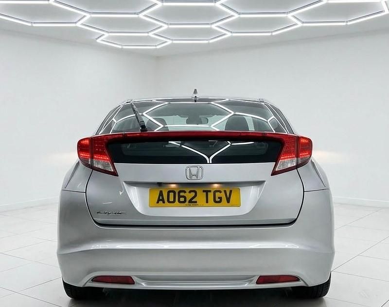 Used Honda Civic ES 120 HP (88 kW) 2013 Silver Hatchback