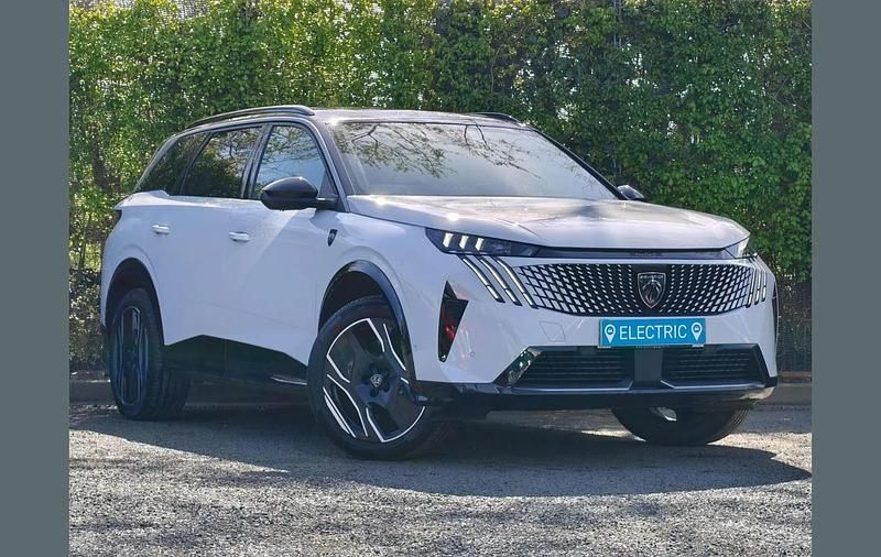 Used Peugeot 5008 GTi 156 kW (213 HP) 2024 White SUV