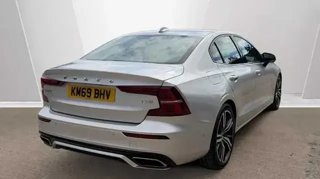 Used Volvo S60 R-Design 247 HP (181 kW) 2019 Silver Sedan