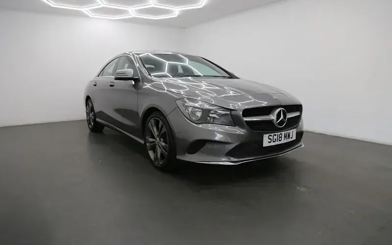 Used Mercedes CLA180 122 HP (89 kW) 2017 Sedan