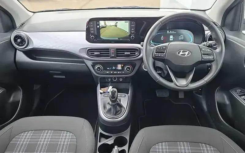 Used Hyundai i10 Premium 63 HP (46 kW) 2025 Grey Hatchback