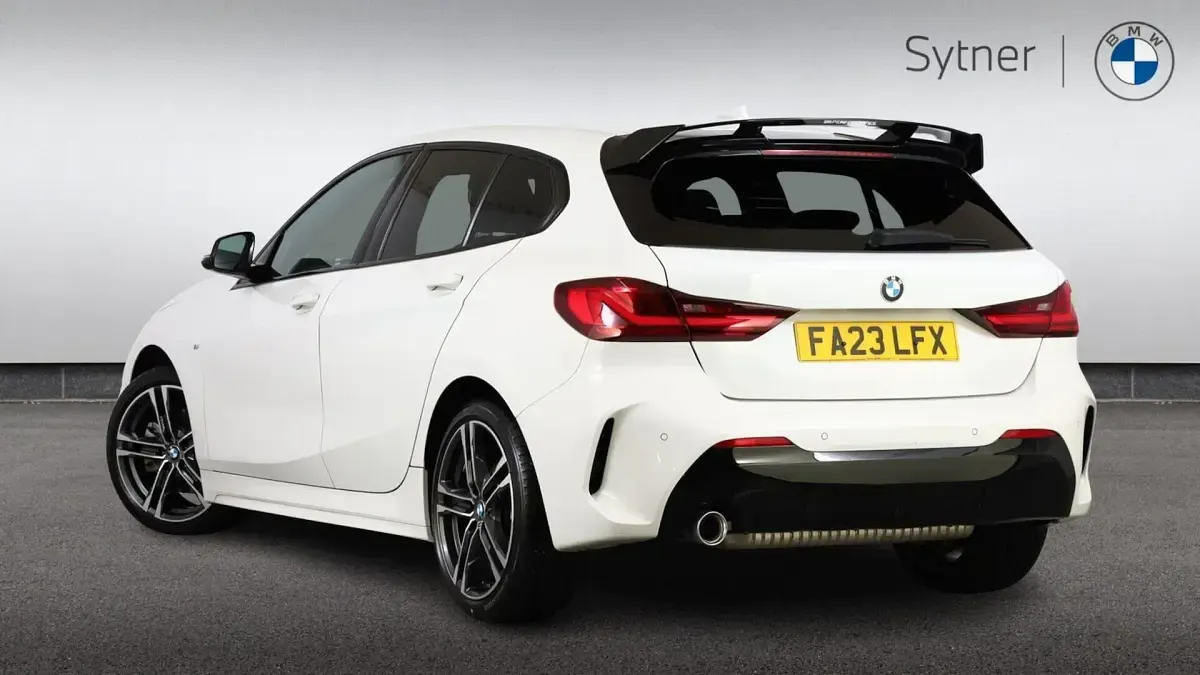Used BMW 118 M Sport 134 HP (98 kW) 2023 White Hatchback
