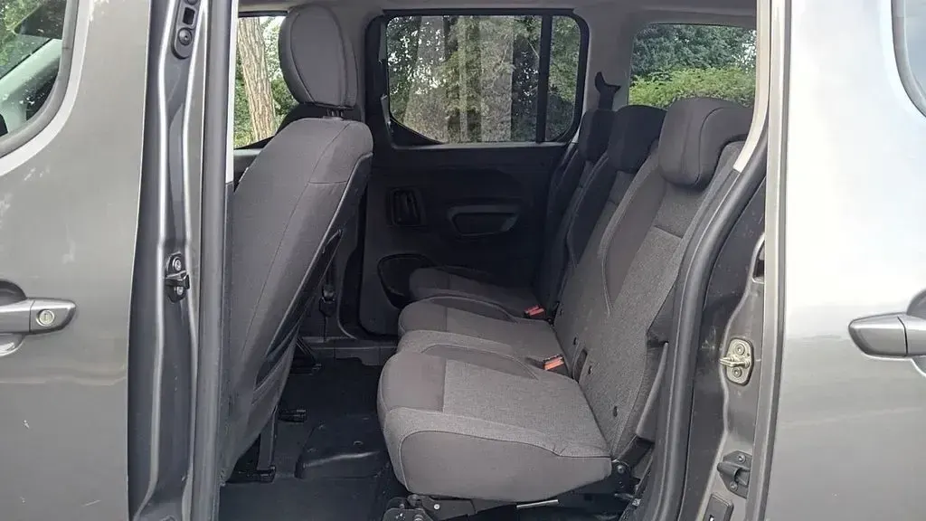 Used Peugeot Rifter Allure 131 HP (96 kW) 2021 Grey MPV